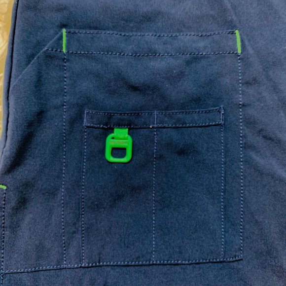 Carhartt Scrubs C12110 Force Women's Cross-Flex V-Neck Media Scrub Top Size XS - Picture 4 of 11